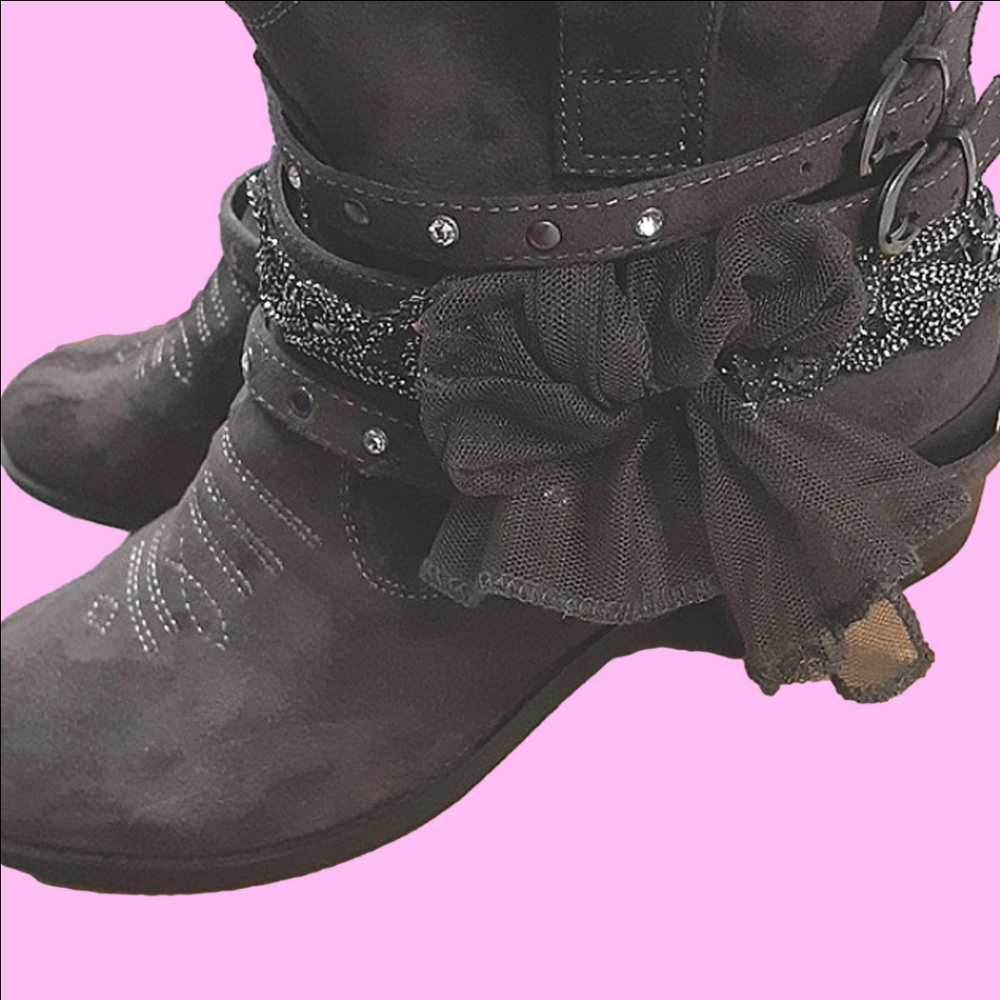 FANCY Ankle BOOTS!  Like NEW! Sz 7.5 Taupe